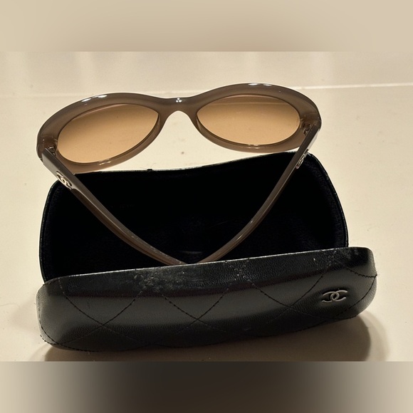 Chanel Sunglasses with Case - Picture 6 of 8